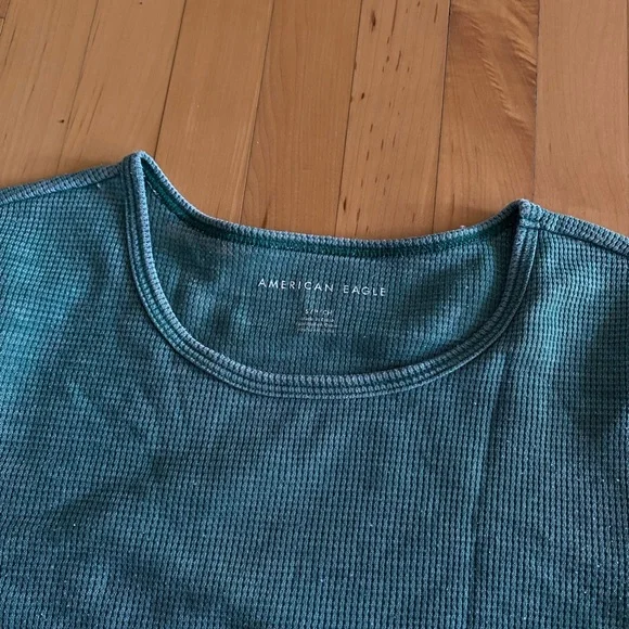 Women's Green Ribbed Top - Picture 3 of 3